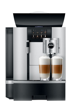 Jura GIGA X3 Kaffeevollautomat in Platin mit 2 Latte machiato Gläßer.