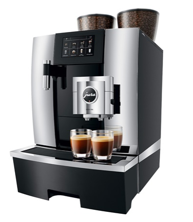 Jura Giga X8c von rechts mit 2 befüllten Espressogläser.